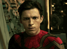 Peter Parker GIF - Peter Parker Spider GIFs