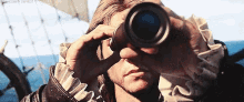 ac4 edward kenway binoculars looking assassins creed
