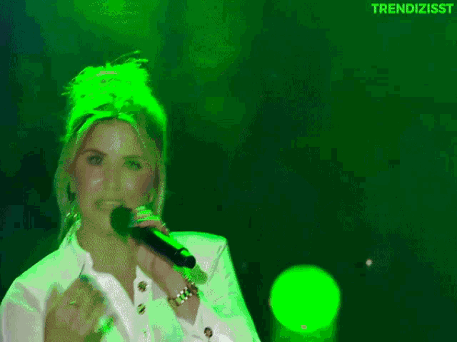 Beatrice Egli Schlager GIF Beatrice Egli Schlager Trendizisst Discover Share GIFs