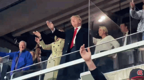Trump Chop Chop GIF - Trump Chop Chop Chop Braves - Discover