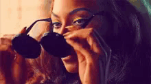 Shade Beyonce GIF - Shade Beyonce GIFs