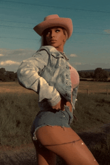 Alice Connors Model GIF - Alice Connors Connors Model GIFs