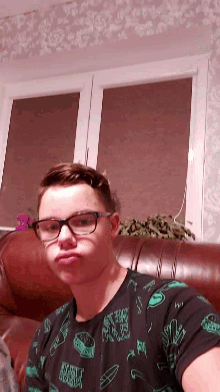 Pumped Duck Lips GIF - Pumped Duck Lips Pout GIFs