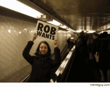 Rob Wants To Give You A High Five Rob GIF - Rob Wants To Give You A High Five Rob High Five GIFs