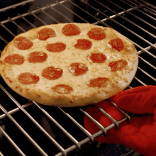 Di Giorno Frozen Pizza GIF - Di Giorno Frozen Pizza Oven Pizza GIFs