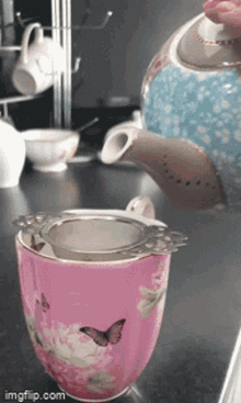 cuppa cup teapot pour hot