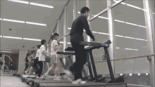 kekkon dekinai otoko kdo walking treadmill running