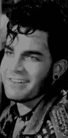 Adam Lambert Kiss GIF - Adam Lambert Kiss Mwah GIFs