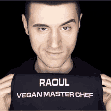 Vegan Corner Raoul Eyes GIF