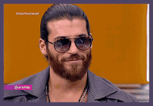Can Yaman Turkish Actor GIF - Can Yaman Turkish Actor Let Me Look GIFs