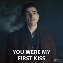 You Were My First Kiss Edwin Paine GIF - You Were My First Kiss Edwin Paine Dead Boy Detectives GIFs
