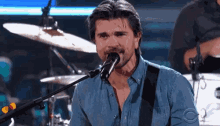 Juanes Singing GIF