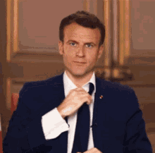 Emmanuel Macron Discours Allocution2022 GIF - Emmanuel Macron Discours Allocution2022 GIFs