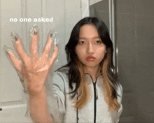 Hannah Bahng Who Asked GIF - Hannah Bahng Who Asked What GIFs