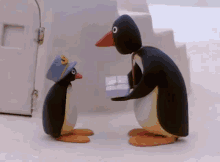 Pingu At Home Pingu And Mom GIF - Pingu At Home Pingu And Mom Pingu And Dad GIFs