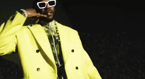 VIDEO: 2 Chainz is in charge of the Hawks
