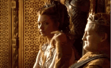 Tunes Margaery Tyrell GIF - Tunes Margaery Tyrell Joffrey Baratheon GIFs