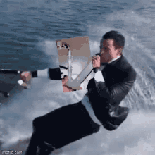 Drink Water GIF - Drink Water Drive GIFs