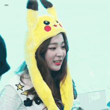 슬기 쫑긋 귀 피카츄 모자 레드벨벳 GIF - Seulgi Ears Flapping Pikachu GIFs