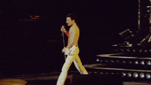 Freddie Mercury John Deacon GIF - Freddie Mercury John Deacon Queen GIFs