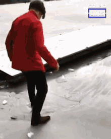 Slipped Wet GIF - Slipped Wet Ouch GIFs