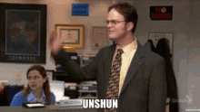 The Office Dwight Schrute GIF - The Office Dwight Schrute Shun GIFs