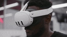 Vr Headset Marques Brownlee GIF - Vr Headset Marques Brownlee Virtual Reality GIFs