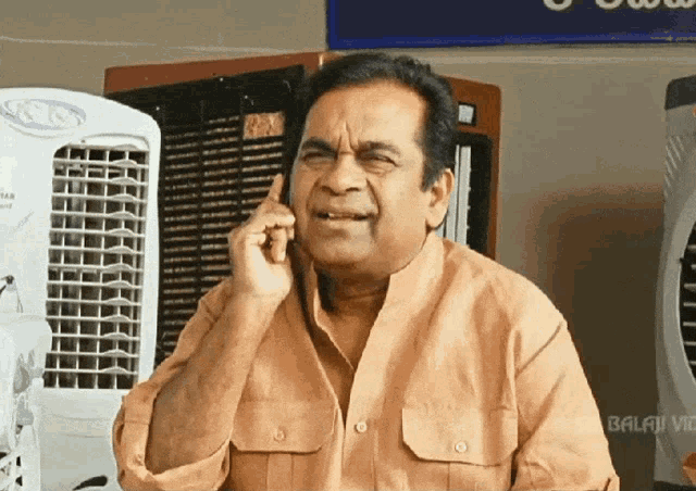 Gabbar Singh Brahmi GIF - Gabbar Singh Brahmi Brahmanandam - Discover &  Share GIFs