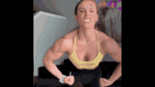 Muscularwoman GIF - Muscularwoman GIFs