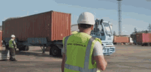 Dispatcher Truck Moving GIF - Dispatcher Truck Moving Move It GIFs