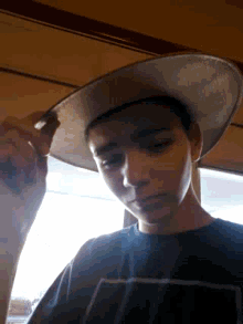 Oof Hat GIF - Oof Hat Howdy GIFs
