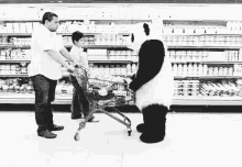 Panda Enojado En El Supermercado GIF