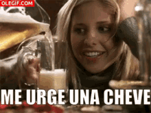 Buffy Poniéndose Borracha GIF - Cheve Chela Peda GIFs