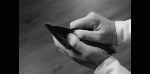 Wallet Empty GIF - Wallet Empty Broke - Discover & Share GIFs