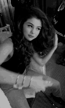 Selena Gomez Getting Ready GIF - Selena Gomez Getting Ready Hairspray GIFs