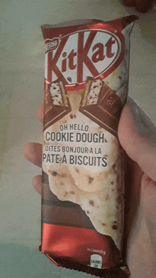 Kitkat Oh Hello Cookie Dough Kitkat GIF - Kitkat Oh Hello Cookie Dough Kitkat Candy Bar GIFs
