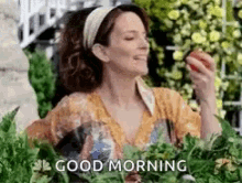 Tina Fey Apple GIF - Tina Fey Apple Good Morning GIFs