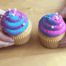 Cupcakes Dessert GIF - Cupcakes Dessert Food GIFs
