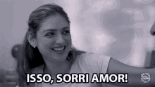 Isso Sorri Amor Mariana Fulfaro GIF - Isso Sorri Amor Mariana Fulfaro Sorri Amor GIFs