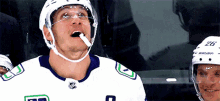 Vancouver Canucks Bo Horvat GIF - Vancouver Canucks Bo Horvat Looking Up GIFs