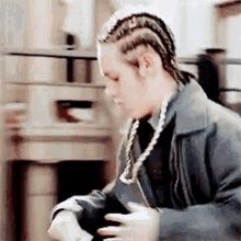 carl gallagher shameless corn rows throw some money at you running