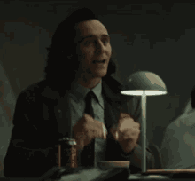 Weird Tom Hiddleston GIF - Weird Tom Hiddleston Loki GIFs