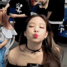 Jennie Kiss GIF - Jennie Kiss Kpop GIFs