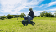 Ranboo Tractor GIF - Ranboo Tractor Fast GIFs