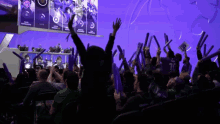 La Gladiators Fans Raise Your Hands GIF - La Gladiators Fans Raise Your Hands GIFs
