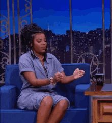 Ludmilla Hands GIF - Ludmilla Hands Demonstrating GIFs