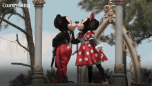 Micky Mouse Minnie Mouse GIF - Micky Mouse Minnie Mouse Couple GIFs