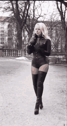Sexy Leather GIF - Sexy Leather High Heels GIFs