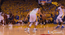 stephen curry basketball shoot three points finals