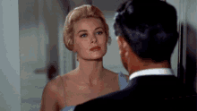 Cary Grant Grace Kelly GIF - Cary Grant Grace Kelly Kiss GIFs